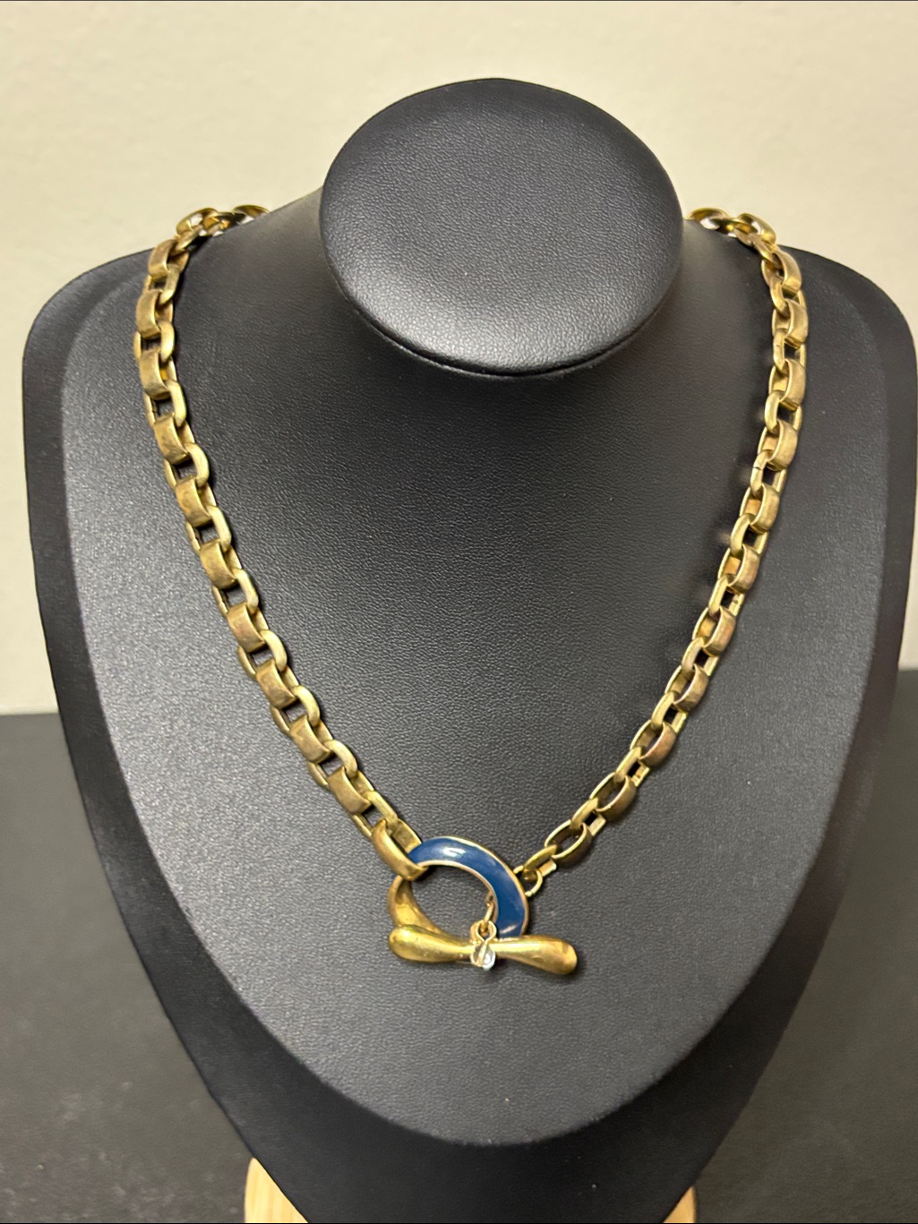 Rare Rlm Robert Lee Morris Soho Toggle Navy Blue Enamel Gold Ton Necklace